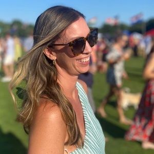 Meet your Posher, Annie